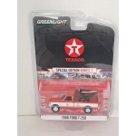 Greenlight 1:64 Ford F-250 with Drop-In Tow Hook 1988 Texaco